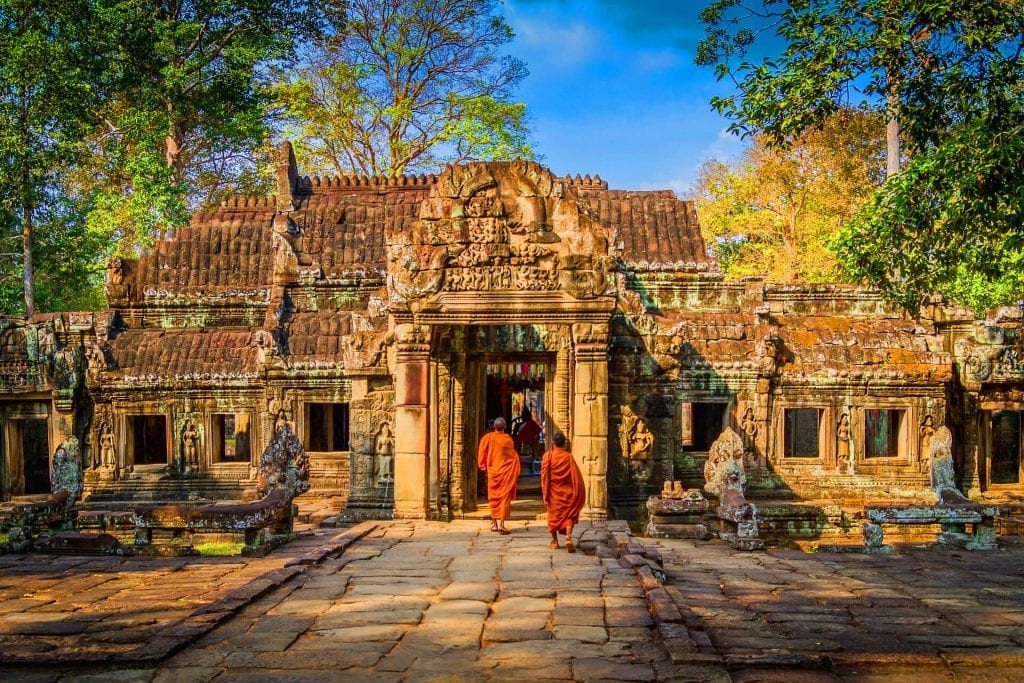 Kambodscha - Angkor Wat mit Mönchen